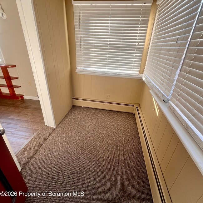 Building Photo - 707 Prospect Ave