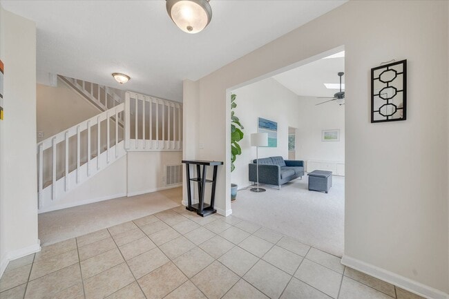 Building Photo - Comfort & Convenience in the Heart of Blacksburg