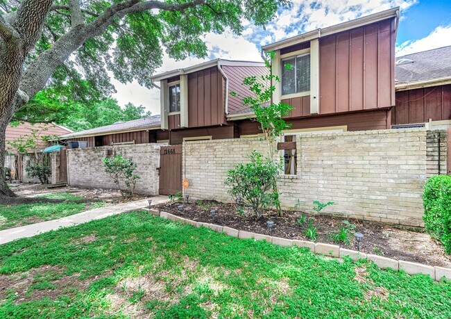 Building Photo - 12668 Newbrook Dr