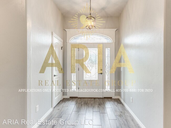 Building Photo - 3 br, 2 bath House - 948 Fox Run Ln.