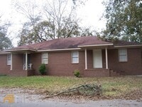 Building Photo - 1004 Lucy Ln