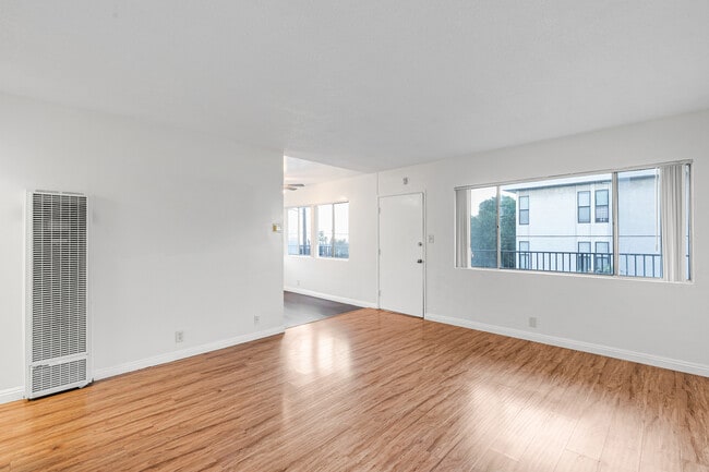 Building Photo - 2701 S Peck Ave