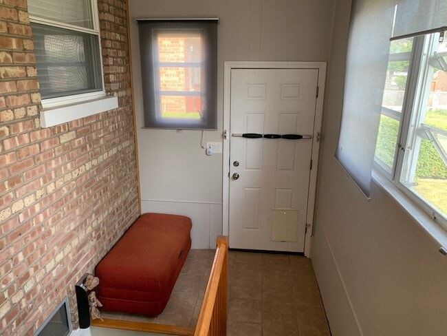 Building Photo - 7621 W Norridge St