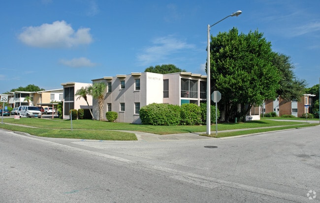 Primary Photo - Westbridge