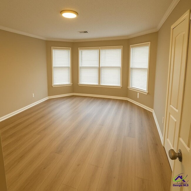 Building Photo - 102 Arbour Ct