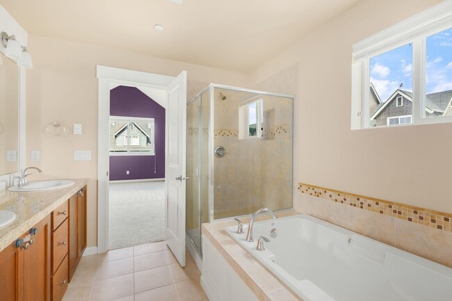 Building Photo - Charming 3 Bedroom Townhome in West Highla...