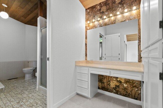 Building Photo - 4Bd/3Ba Seattle House