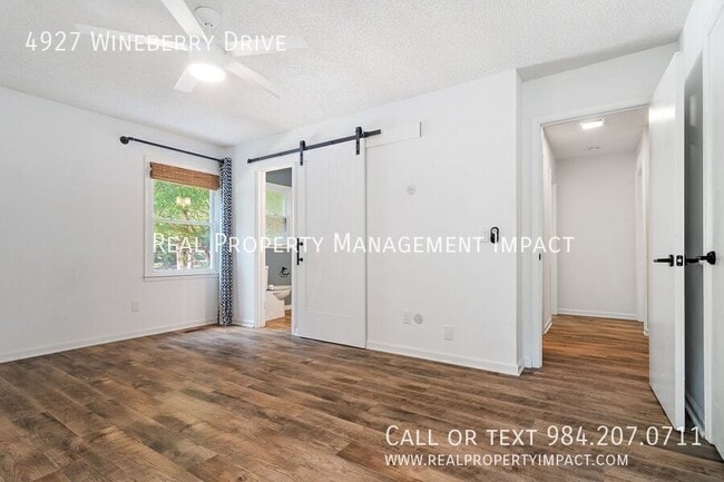 Building Photo - 4927 Wineberry Dr