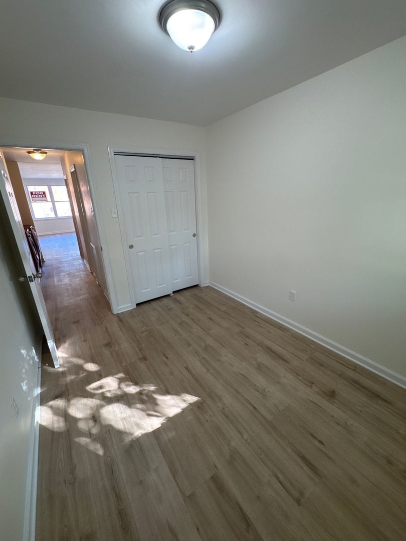 Building Photo - 9440 Woodbridge Rd