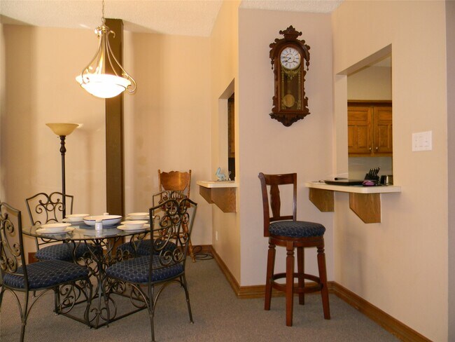 Building Photo - 2315 The Strand