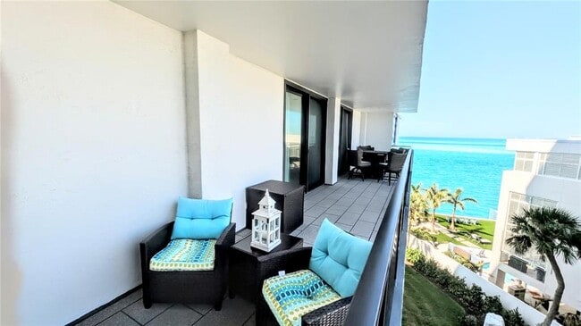 Building Photo - 4822 Ocean Blvd