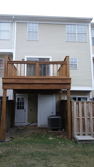 Building Photo - 10911 Postern Ct
