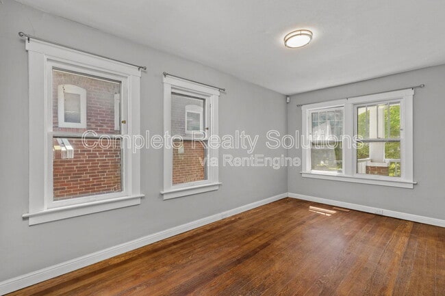 Building Photo - 40 S Hartnett Ave