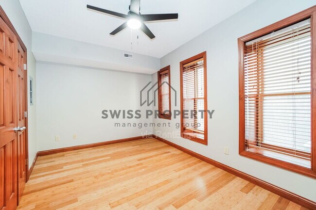 Building Photo - 4 Clark Pl