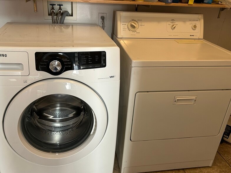 Full Size Washer and Dryer - 2120 Keystone Ave