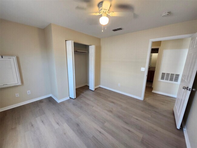 Building Photo - 14905 Pleasant Bay Ln