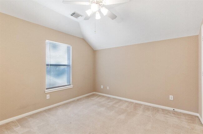 Building Photo - 4302 Country Oaks Ct