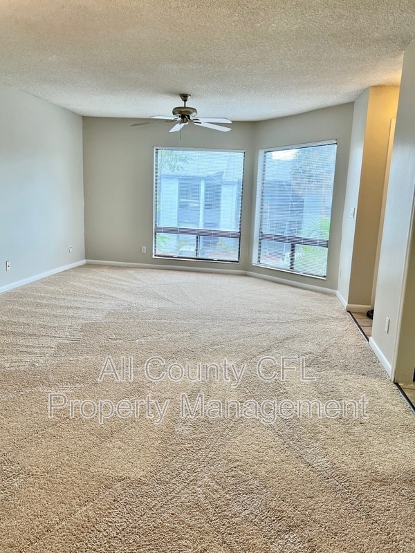 Building Photo - 4371 Aqua Vista Dr