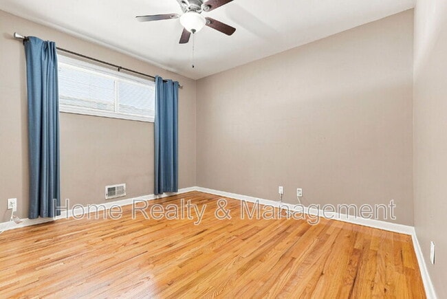 Building Photo - 10807 Larry Dr