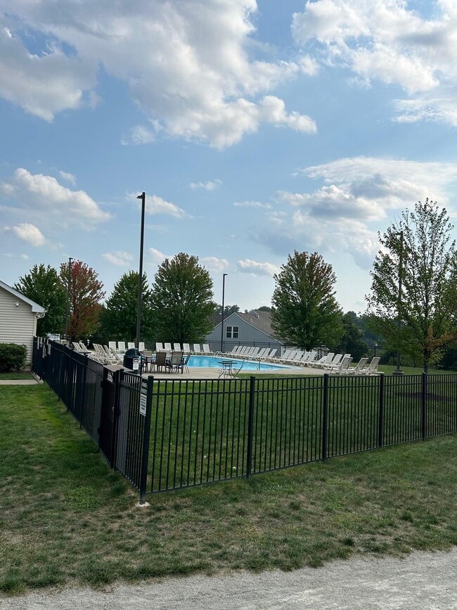 Building Photo - 1608 Michael Dr