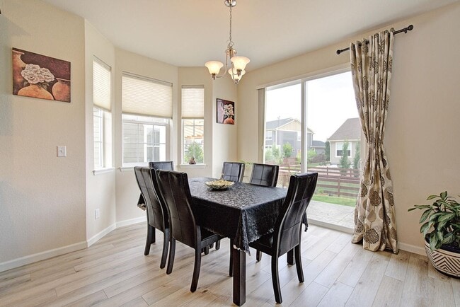 Building Photo - Bright, Spacious & Full of Charm Inside an...