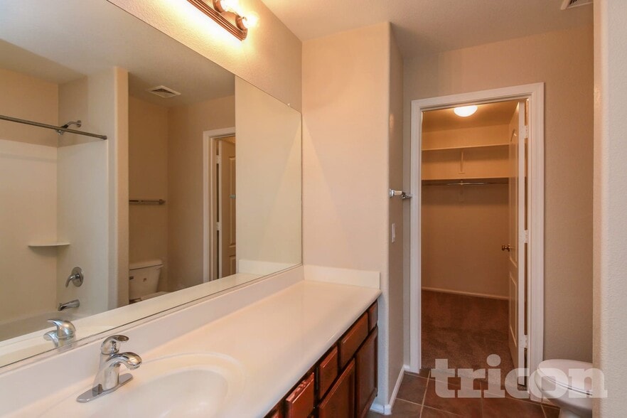 Building Photo - 28888 N Nugget Ct