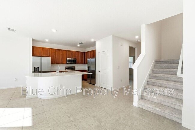 Building Photo - 211 Ballo Dr