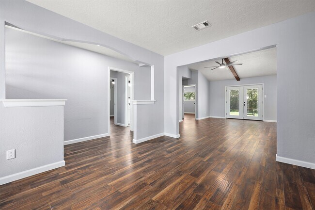 Building Photo - 7314 Robin St