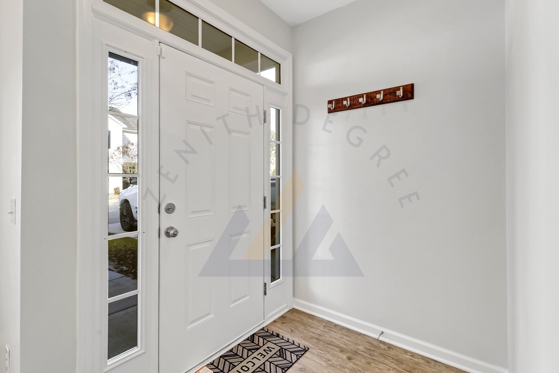 Building Photo - 206 Plumgrass Way