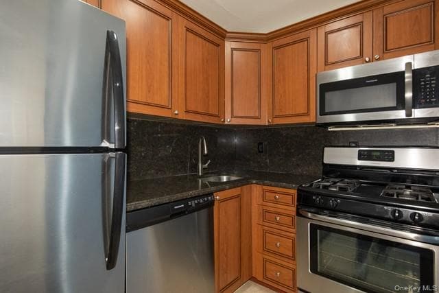 Building Photo - 65 Fairfield Way