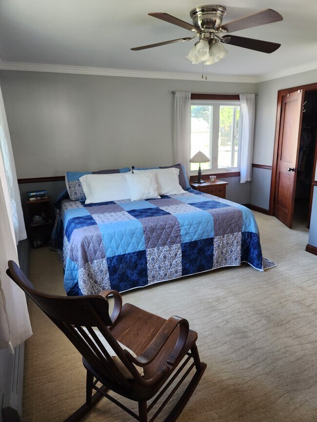 Master bedroom - 224 S Pine St