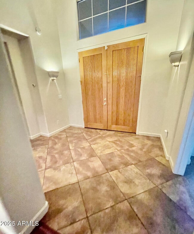 Building Photo - 13665 E Shaw Butte Dr