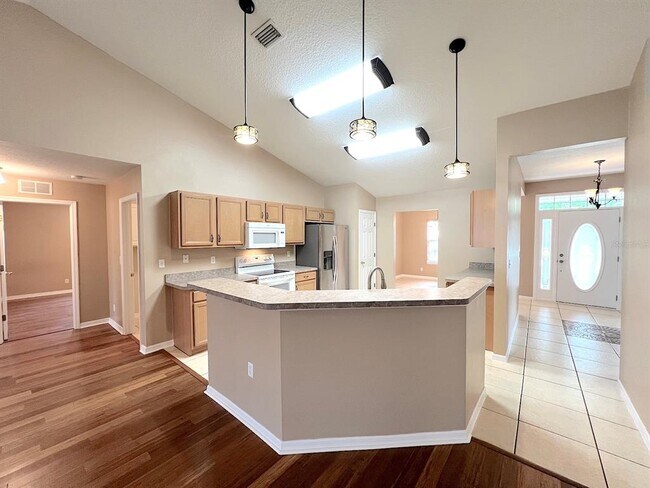 Building Photo - 70 Pheasant Dr