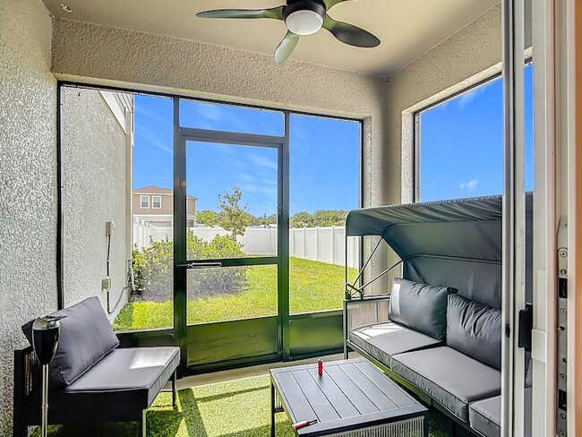 Building Photo - 1504 Hummingbird Rd