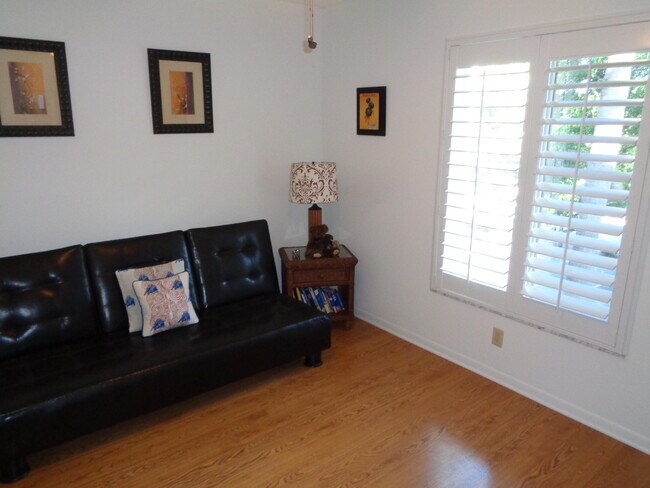 Building Photo - 2512 SE Anchorage Cove