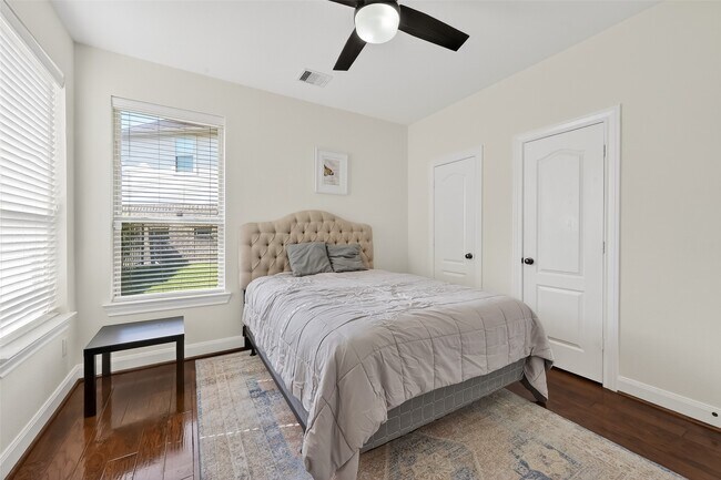 Building Photo - 99 Buck Trail Pl