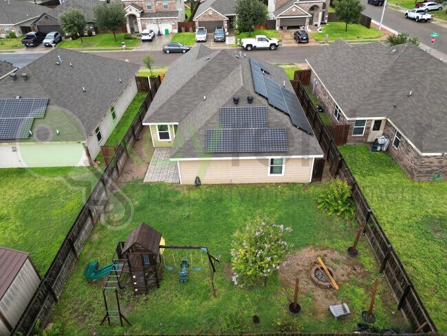 Building Photo - Beautiful 4bed/2bath home in Edinburg