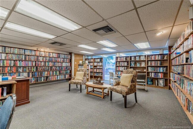 Building Photo - 1225 NW 21st St