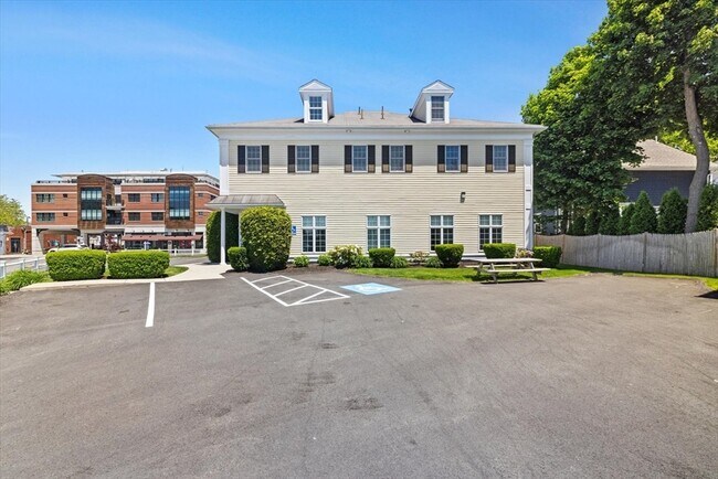 Building Photo - 57 Dedham Ave