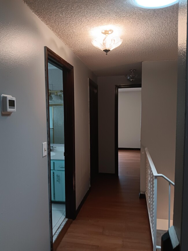 Building Photo - 2321 Irlo Dr