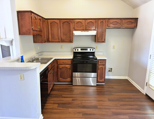 Building Photo - 2819 Hidden Creek Cove