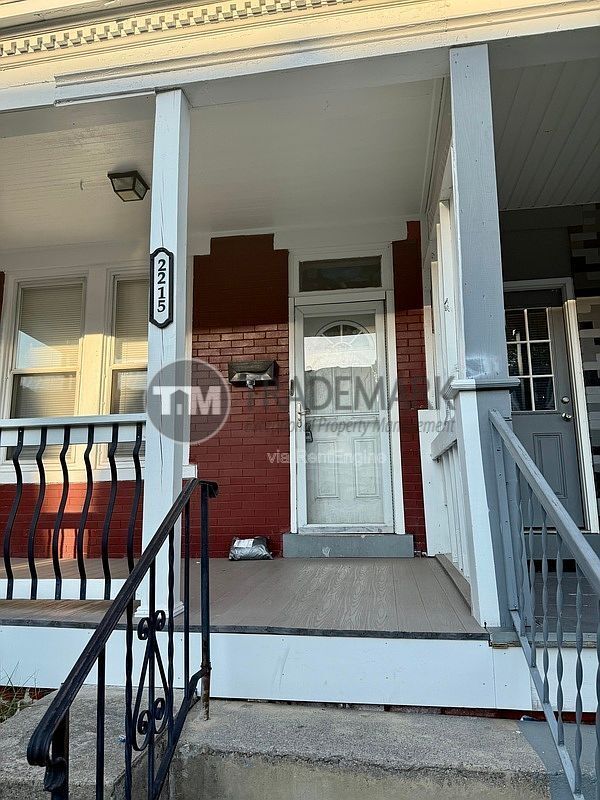 Building Photo - 2215 N 4th St