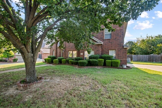 Building Photo - Stunning 4-Bedroom Rental Home with office...