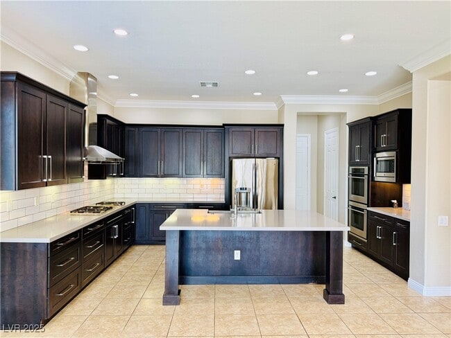 Building Photo - 7404 Eggshell Dr