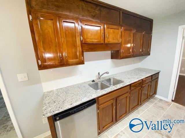 Building Photo - 826 Crestview Dr