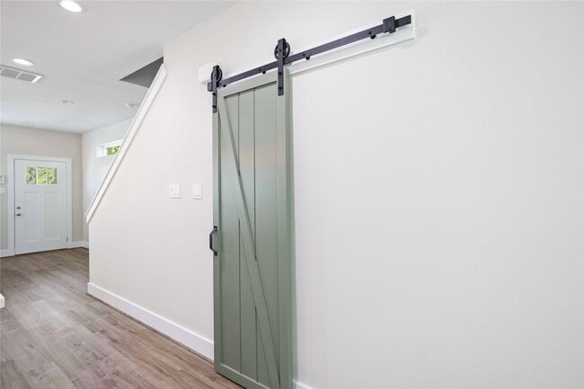 Building Photo - 8016 Willow St