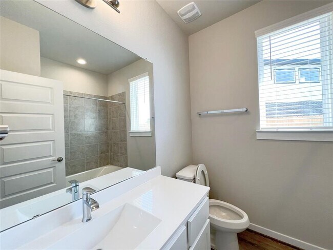 Building Photo - 3414 Royal Elk Ct