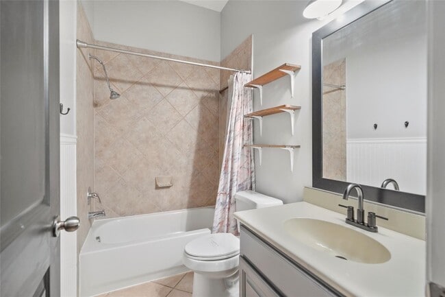 Building Photo - 2886 Woodland Glen Ln