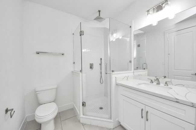 Building Photo - 2920 Nance St