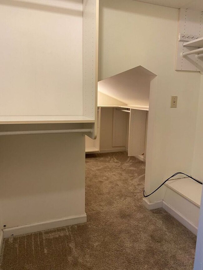 Building Photo - 4 Bedroom South Charlotte Home!